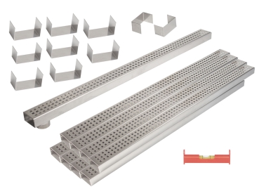 9er Rinnenset V2A superflach mit 1 Rinne mit Stutzen, 8 Rinnen geschlossen, 2 Endstücke, 8 Verbinder, 1 Dichtmittel, 1 Schnurwasserwaage